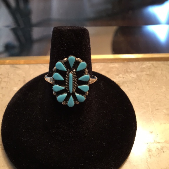 Ring - Picture 1 of 6